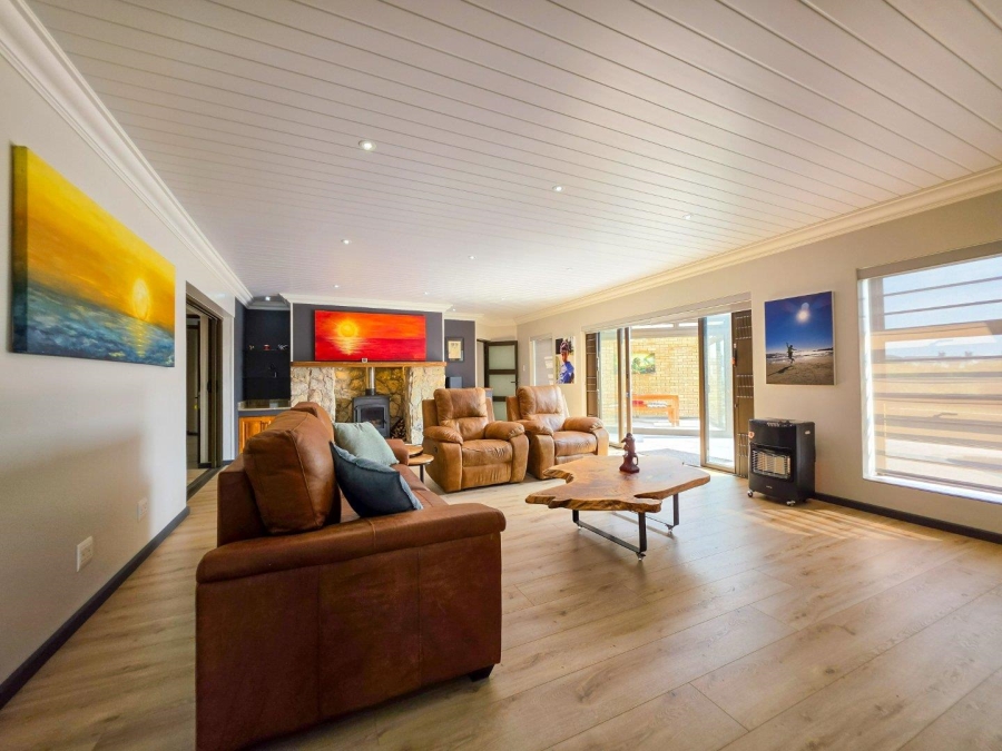 3 Bedroom Property for Sale in Stilbaai Wes Western Cape